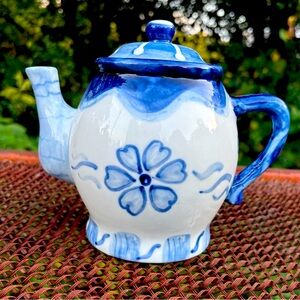 Blue and White Hand Painted Lidded Ceramic Teapot Flower